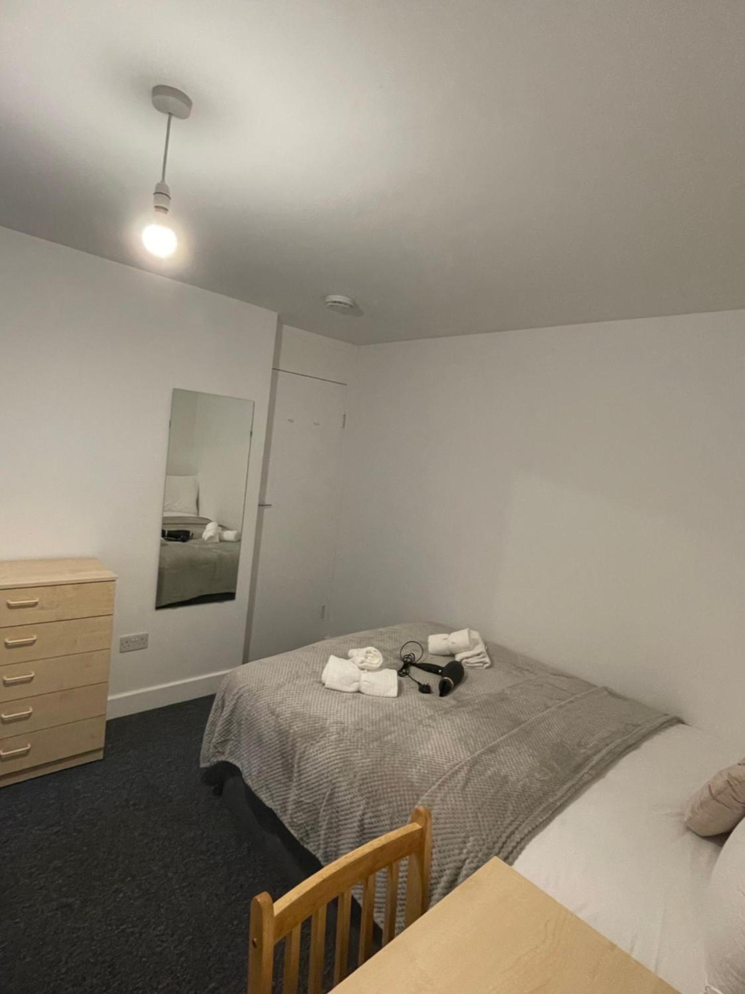 Lovely Triple And Quadruple Rooms In Euston & Square In Central London Eksteriør billede