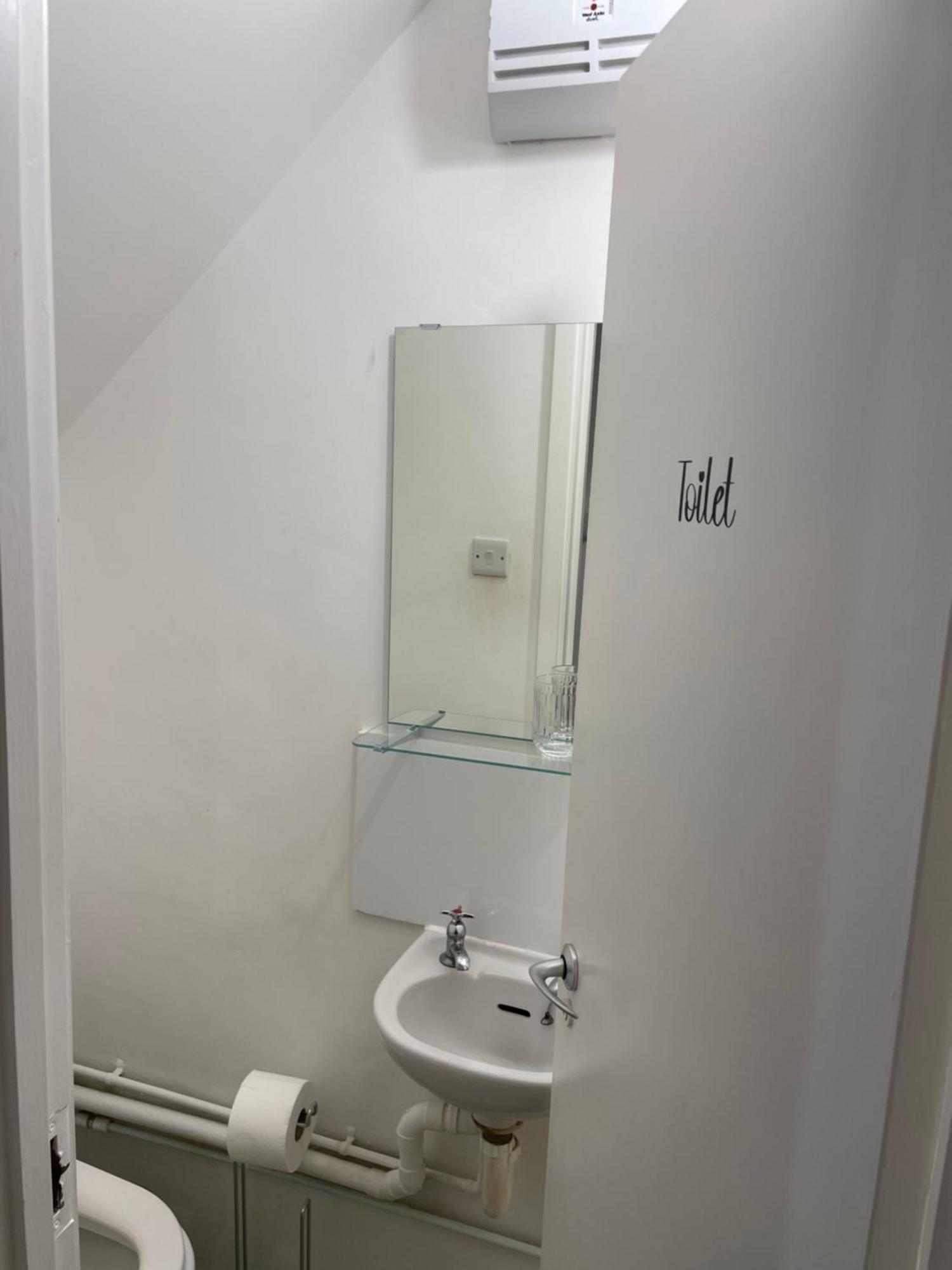 Lovely Triple And Quadruple Rooms In Euston & Square In Central London Eksteriør billede